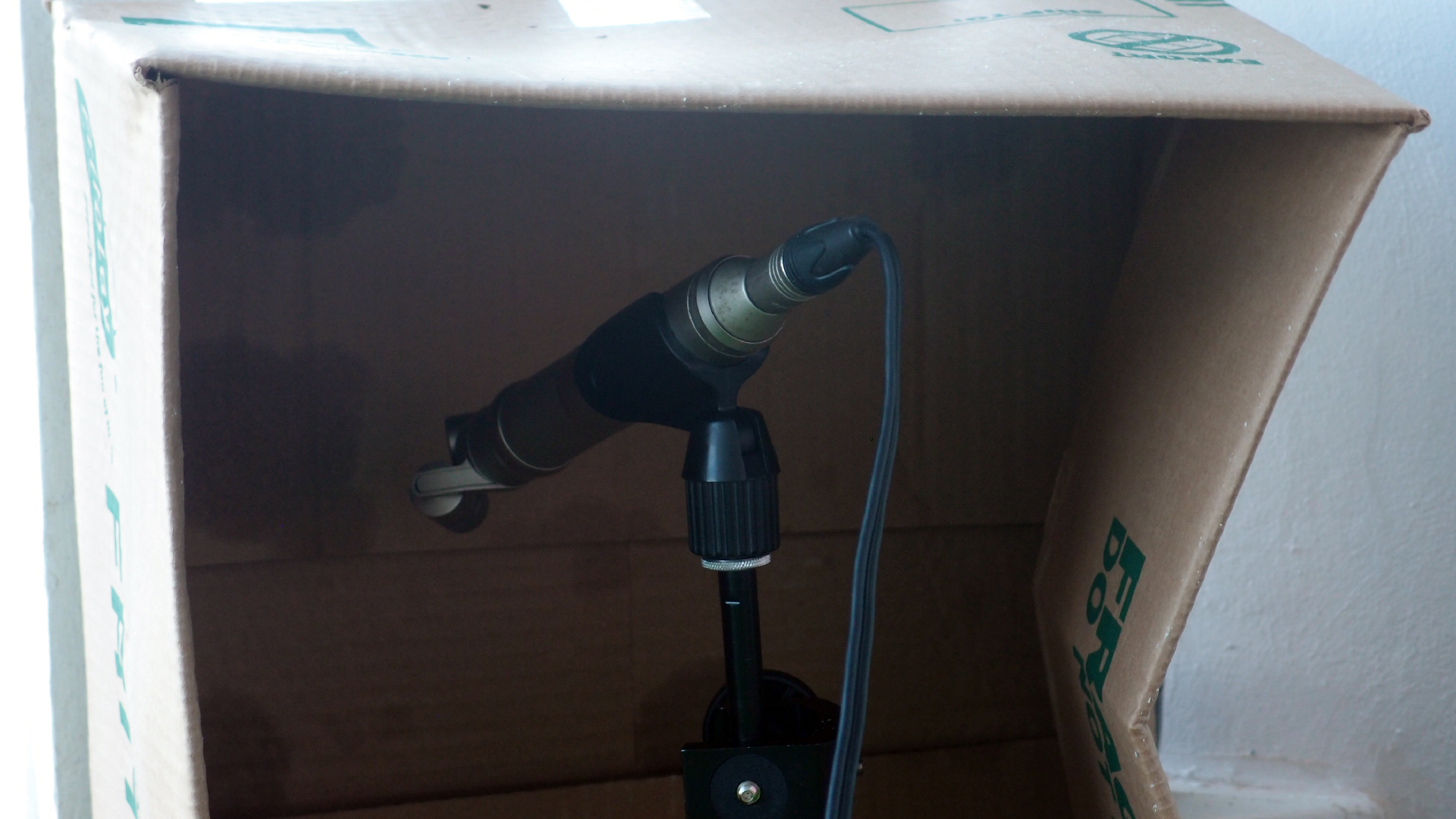 2022-10-28 07 Uhr 28 Wellen, in der Kiste, aufm Balkon (Audio)